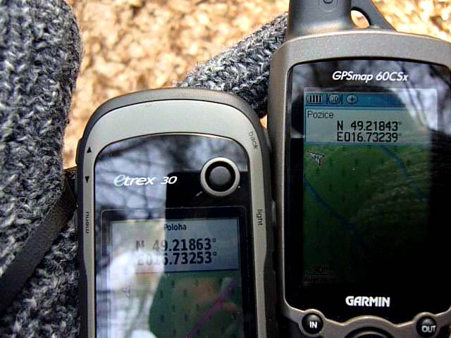 Sticky problem - Garmin eTrex 30 vs. Garmin GPSmap 60CSx